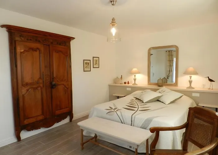 Frühstückspension La Sembelie 3*